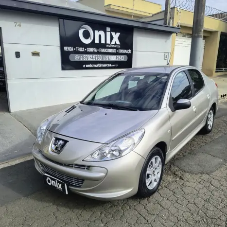 PEUGEOT 207 Sedan 1.4 4P PASSION XR FLEX, Foto 1