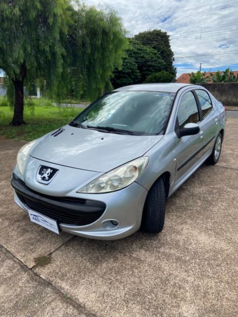 PEUGEOT 207 Sedan 1.4 4P PASSION XR FLEX, Foto 2