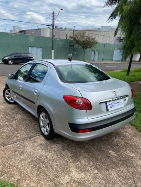 PEUGEOT 207 Sedan 1.4 4P PASSION XR FLEX, Foto 3