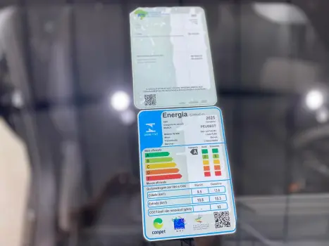 PEUGEOT 208 1.0 4P FLEX FIREFLY STYLE, Foto 10