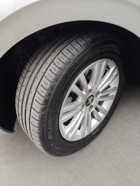 PEUGEOT 208 1.2 12V 4P ALLURE FLEX, Foto 9