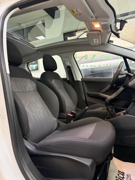 PEUGEOT 208 1.2 12V 4P ALLURE FLEX, Foto 4