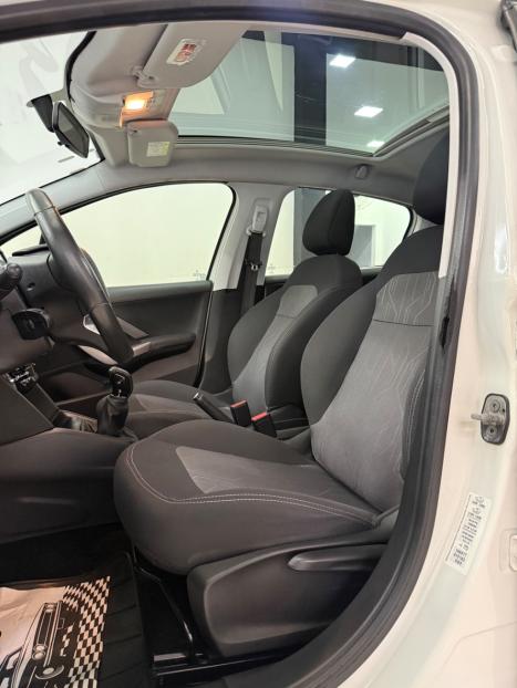 PEUGEOT 208 1.2 12V 4P ALLURE FLEX, Foto 6