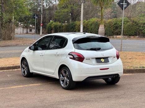 PEUGEOT 208 1.6 16V 4P THP TURBO GT, Foto 3