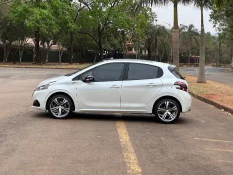 PEUGEOT 208 1.6 16V 4P THP TURBO GT, Foto 4