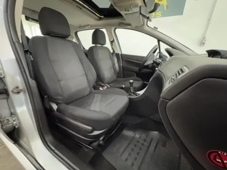 PEUGEOT 307 Hatch 1.6 16V 4P PRESENCE PACK, Foto 12