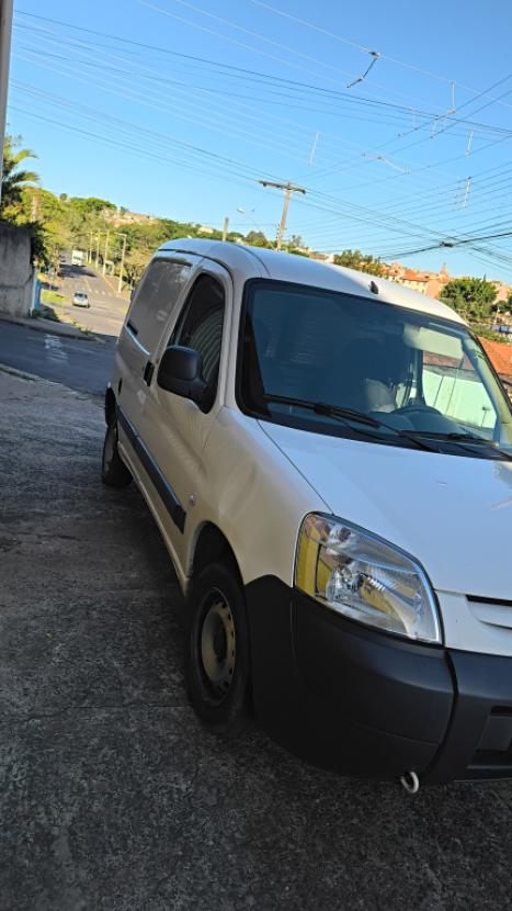 PEUGEOT Partner 1.8 3P FURGÃO 800KG, Foto 8 PEUGEOT Partner 1.8 3P FURGÃO 800KG, Foto 8
