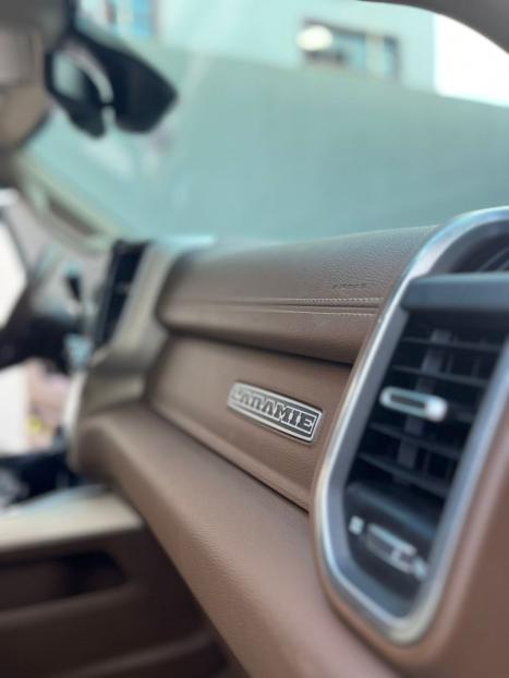 RAM 2500 6.7 I6 24V SLT CABINE DUPLA TURBO DIESEL LARAMIE 4X4 AUTOMTICO, Foto 12