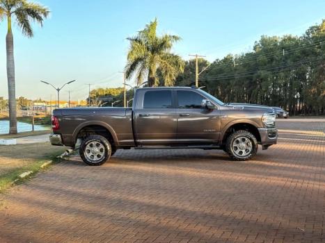 RAM 2500 6.7 I6 24V SLT CABINE DUPLA TURBO DIESEL LARAMIE 4X4 AUTOMTICO, Foto 5