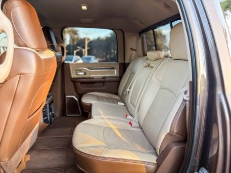 RAM 2500 6.7 I6 24V SLT CABINE DUPLA TURBO DIESEL LARAMIE 4X4 AUTOMTICO, Foto 12