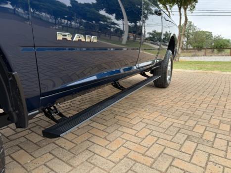 RAM 2500 6.7 I6 24V SLT CABINE DUPLA TURBO DIESEL LARAMIE 4X4 AUTOMÁTICO, Foto 13 RAM 2500 6.7 I6 24V SLT CABINE DUPLA TURBO DIESEL LARAMIE 4X4 AUTOMÁTICO, Foto 13