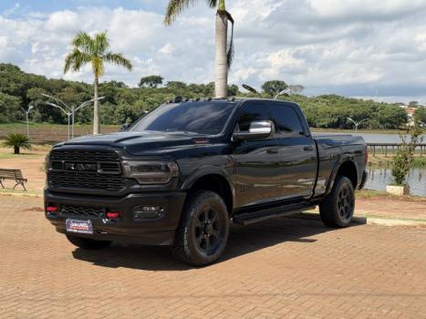 RAM 2500 6.7 I6 24V SLT CABINE DUPLA TURBO DIESEL LARAMIE 4X4 AUTOM�TICO, Foto 3