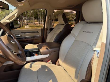 RAM 2500 6.7 I6 24V SLT CABINE DUPLA TURBO DIESEL LARAMIE 4X4 AUTOM�TICO, Foto 9