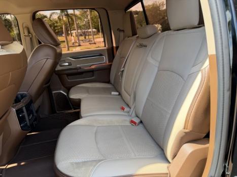 RAM 2500 6.7 I6 24V SLT CABINE DUPLA TURBO DIESEL LARAMIE 4X4 AUTOM�TICO, Foto 10