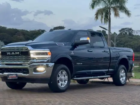 RAM 2500 6.7 I6 24V SLT CABINE DUPLA TURBO DIESEL LARAMIE 4X4 AUTOM�TICO, Foto 3