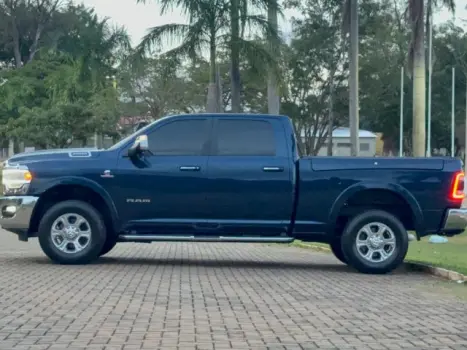 RAM 2500 6.7 I6 24V SLT CABINE DUPLA TURBO DIESEL LARAMIE 4X4 AUTOM�TICO, Foto 5