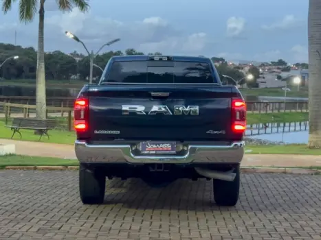 RAM 2500 6.7 I6 24V SLT CABINE DUPLA TURBO DIESEL LARAMIE 4X4 AUTOM�TICO, Foto 7