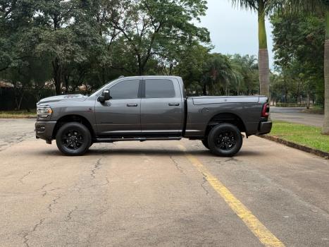 RAM 2500 6.7 I6 24V SLT CABINE DUPLA TURBO DIESEL NIGHT EDITION 4X4 AUTOM�TICO, Foto 5