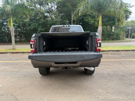 RAM 2500 6.7 I6 24V SLT CABINE DUPLA TURBO DIESEL NIGHT EDITION 4X4 AUTOM�TICO, Foto 10