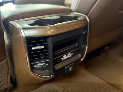 RAM 2500 6.7 I6 24V SLT CABINE DUPLA TURBO DIESEL LARAMIE 4X4 AUTOM�TICO, Foto 16
