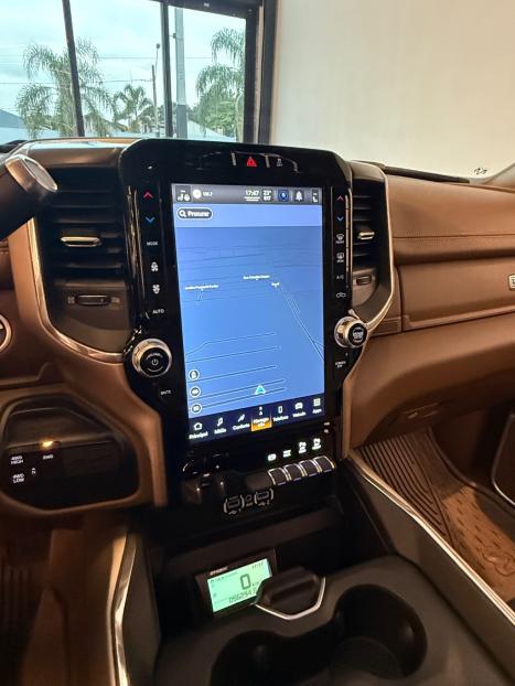 RAM 3500 6.7 I6 LIMITED LARAMIE CABINE DUPLA TURBO DIESEL AUTOM�TICO, Foto 6