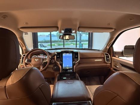 RAM 3500 6.7 I6 LIMITED LARAMIE CABINE DUPLA TURBO DIESEL AUTOM�TICO, Foto 16