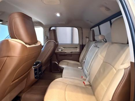 RAM 3500 6.7 I6 LIMITED LARAMIE CABINE DUPLA TURBO DIESEL AUTOM�TICO, Foto 17