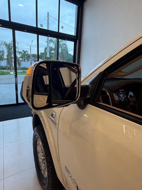 RAM 3500 6.7 I6 LIMITED LARAMIE CABINE DUPLA TURBO DIESEL AUTOM�TICO, Foto 23