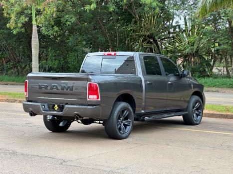 RAM Classic 5.7 V8 32V 4P HEMI LARAMIE NIGHT EDITION AUTOMTICO, Foto 3