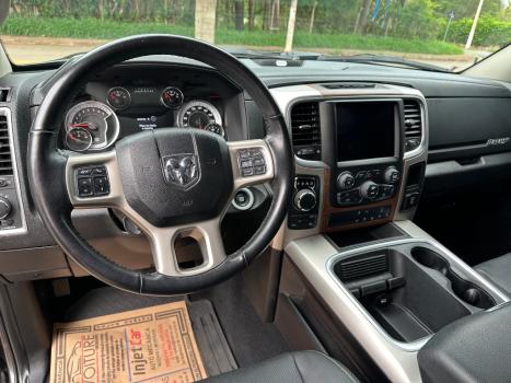 RAM Classic 5.7 V8 32V 4P HEMI LARAMIE NIGHT EDITION AUTOMTICO, Foto 7