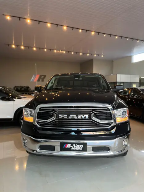 RAM Classic 5.7 V8 32V 4P HEMI LARAMIE AUTOM�TICO, Foto 1