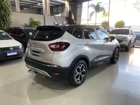 RENAULT Captur 1.3 16V 4P FLEX TCE ICONIC TURBO X-TRONIC AUTOM�TICO CVT, Foto 5