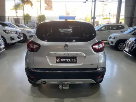 RENAULT Captur 1.3 16V 4P FLEX TCE ICONIC TURBO X-TRONIC AUTOM�TICO CVT, Foto 7