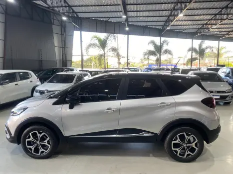 RENAULT Captur 1.3 16V 4P FLEX TCE ICONIC TURBO X-TRONIC AUTOM�TICO CVT, Foto 8