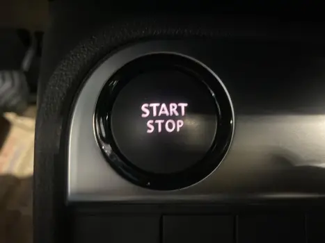 RENAULT Captur 1.3 16V 4P FLEX TCE ICONIC TURBO X-TRONIC AUTOM�TICO CVT, Foto 14