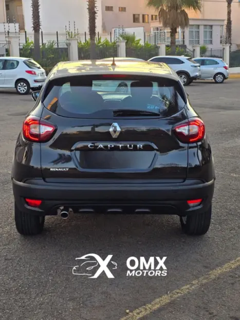 RENAULT Captur 1.6 16V 4P FLEX SCE LIFE X-TRONIC CVT, Foto 10 RENAULT Captur 1.6 16V 4P FLEX SCE LIFE X-TRONIC CVT, Foto 10