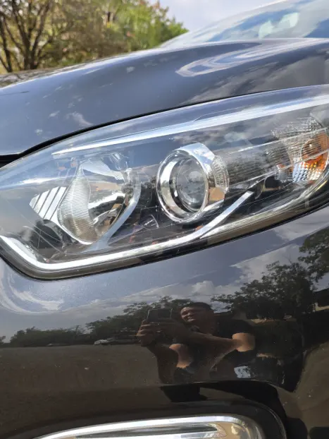 RENAULT Captur 1.6 16V 4P FLEX SCE LIFE X-TRONIC CVT, Foto 14 RENAULT Captur 1.6 16V 4P FLEX SCE LIFE X-TRONIC CVT, Foto 14