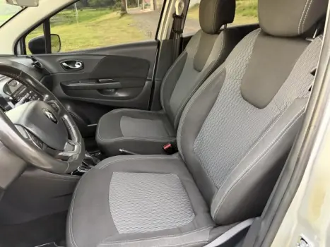 RENAULT Captur 1.6 16V 4P FLEX SCE LIFE X-TRONIC CVT, Foto 9