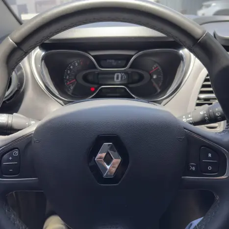 RENAULT Captur 1.6 16V 4P FLEX SCE INTENSE X-TRONIC CVT, Foto 12