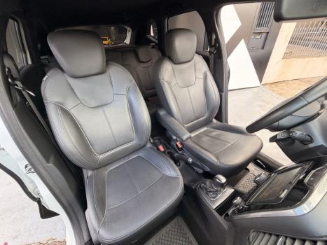 RENAULT Captur 1.6 16V 4P FLEX BOSE AUTOM�TICO, Foto 12