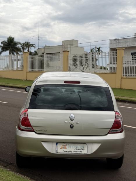 RENAULT Clio Hatch 1.0 16V 4P FLEX AUTHENTIQUE, Foto 4