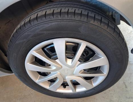 RENAULT Clio Hatch 1.0 16V FLEX AUTHENTIQUE, Foto 14