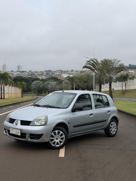 RENAULT Clio Hatch 1.0 16V 4P FLEX AUTHENTIQUE, Foto 1