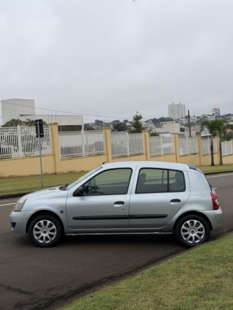 RENAULT Clio Hatch 1.0 16V 4P FLEX AUTHENTIQUE, Foto 2