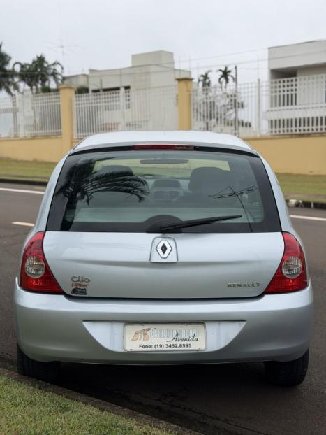 RENAULT Clio Hatch 1.0 16V 4P FLEX AUTHENTIQUE, Foto 4