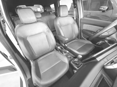 RENAULT Duster 1.3 16V 4P ICONIC TURBO TCe AUTOM�TICO CVT, Foto 13
