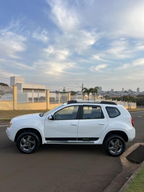 RENAULT Duster 1.6 16V 4P FLEX DYNAMIQUE, Foto 2 RENAULT Duster 1.6 16V 4P FLEX DYNAMIQUE, Foto 2