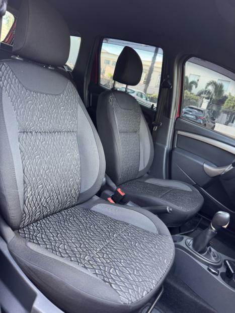 RENAULT Duster 1.6 16V 4P FLEX SCE AUTHENTIQUE X-TRONIC AUTOM�TICO, Foto 20