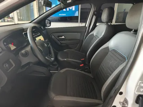 RENAULT Duster 1.6 16V 4P FLEX SCE ICONIC X-TRONIC AUTOM�TICO, Foto 5