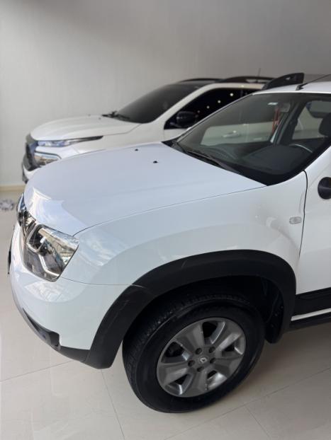 RENAULT Duster 1.6 16V 4P FLEX DYNAMIQUE AUTOM�TICO CVT, Foto 2